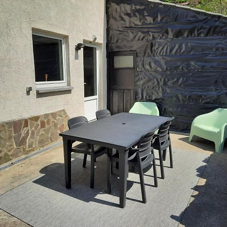 La Pinede - Charmante Maison De Village Hotton Dış mekan fotoğraf